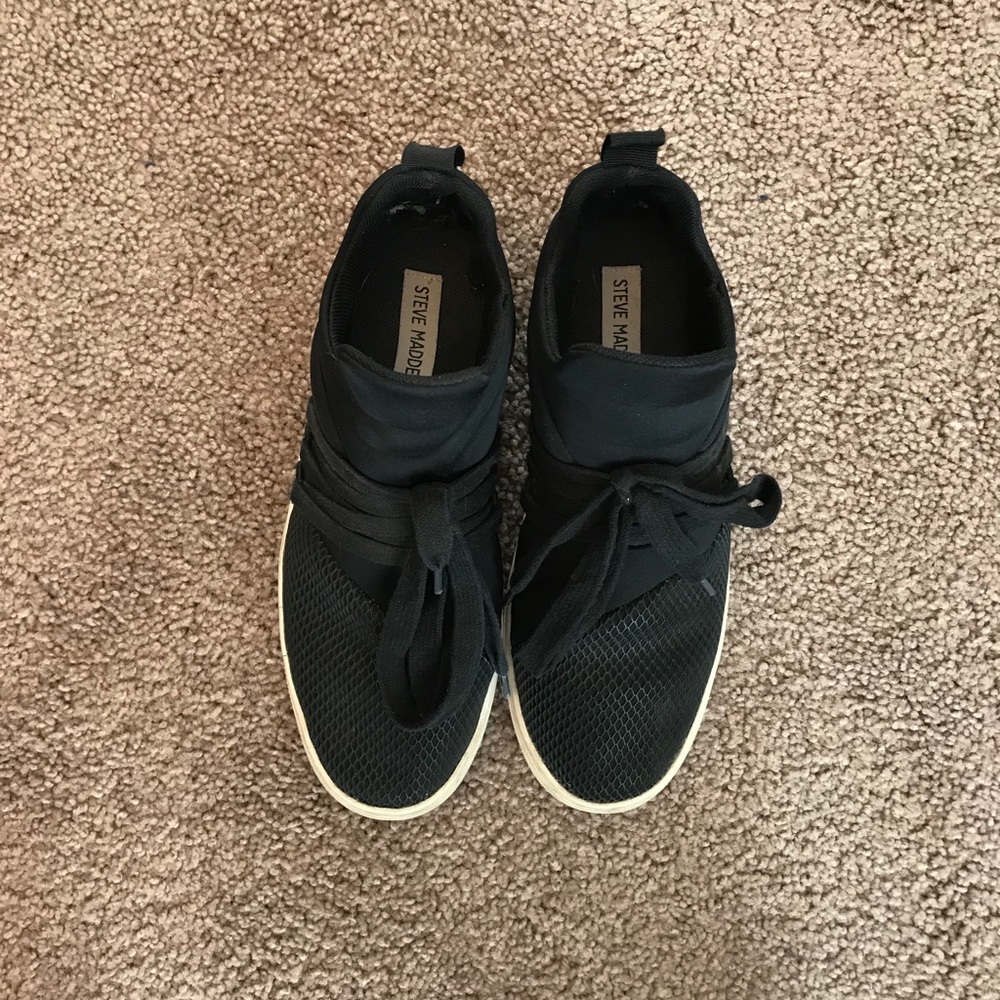 Steve Madden Sneakers